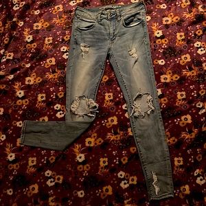 Size 6, low rise, American eagle jeans